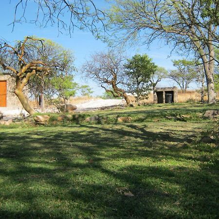 Mondjila Safari Camp Βίλα Okaukuejo Εξωτερικό φωτογραφία