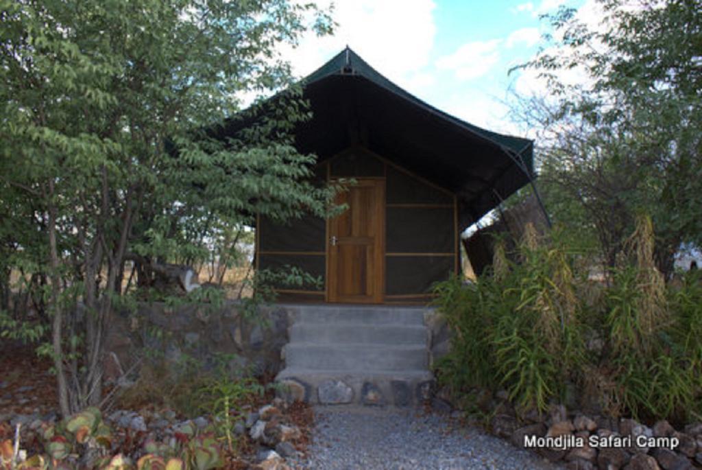 Mondjila Safari Camp Βίλα Okaukuejo Εξωτερικό φωτογραφία
